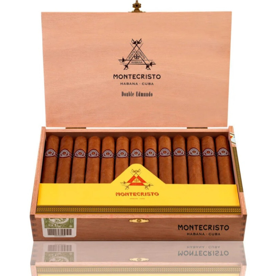 Charuto Montecristo double edmundo rio branco acre